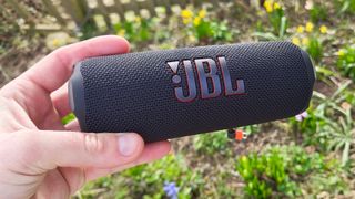 JBL Flip 7 wireless speaker
