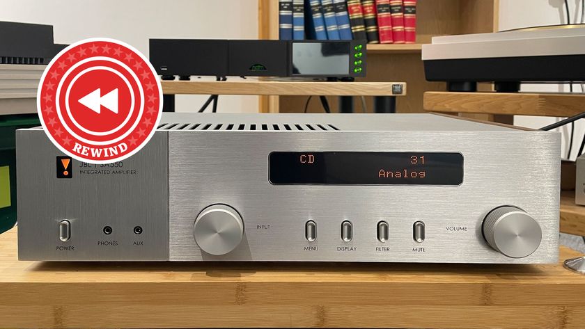JBL SA550 Classic on stand with Rewind logo